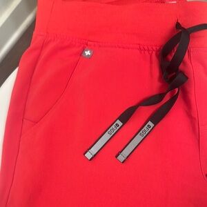 Figs, neon, red medium petite Zamora jogger